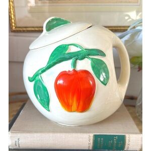 Vintage Pippen Apple Cookie Jar Marked 'Pippen' American Bisque USA 6.5” Tall